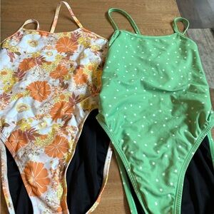 Lot of two Jolyn suits - size 30